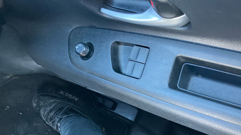 Toyota Aygo X 1.0 VVT-i Edge 5dr Petrol Hatchback